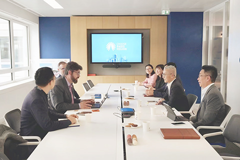 ◎ 代表團與巴黎大區投資促進局舉行會議。