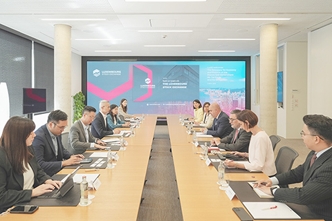 ◎ 代表團與盧森堡證券交易所舉行會議。